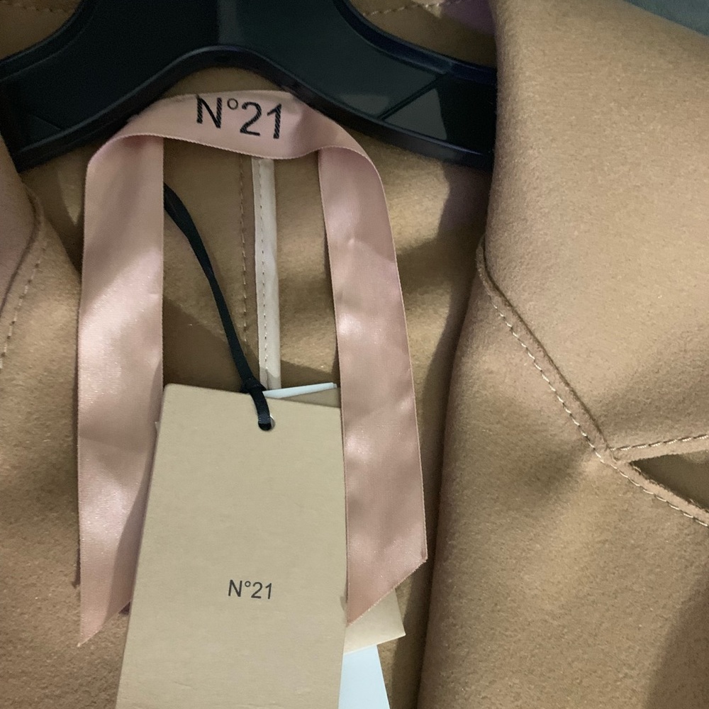 No.21 Camel Trench Coat New Never Worn